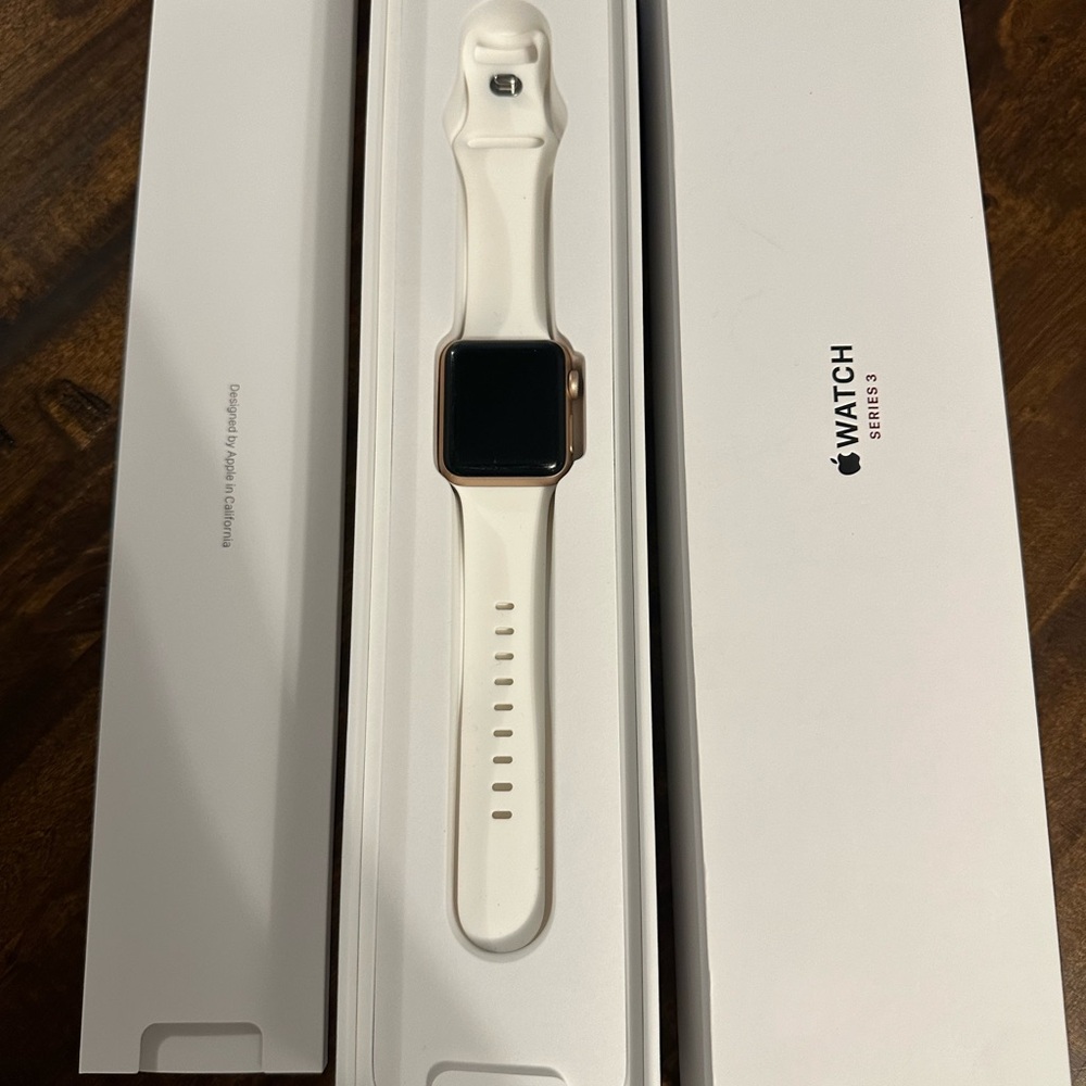Apple Watch Series 3 - White